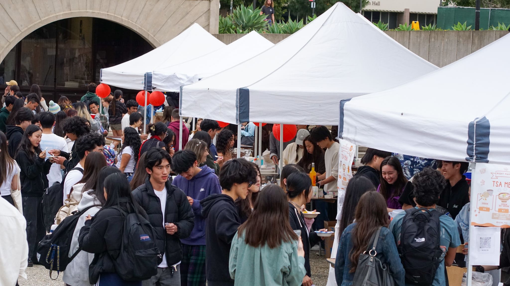 Tasa Night Market